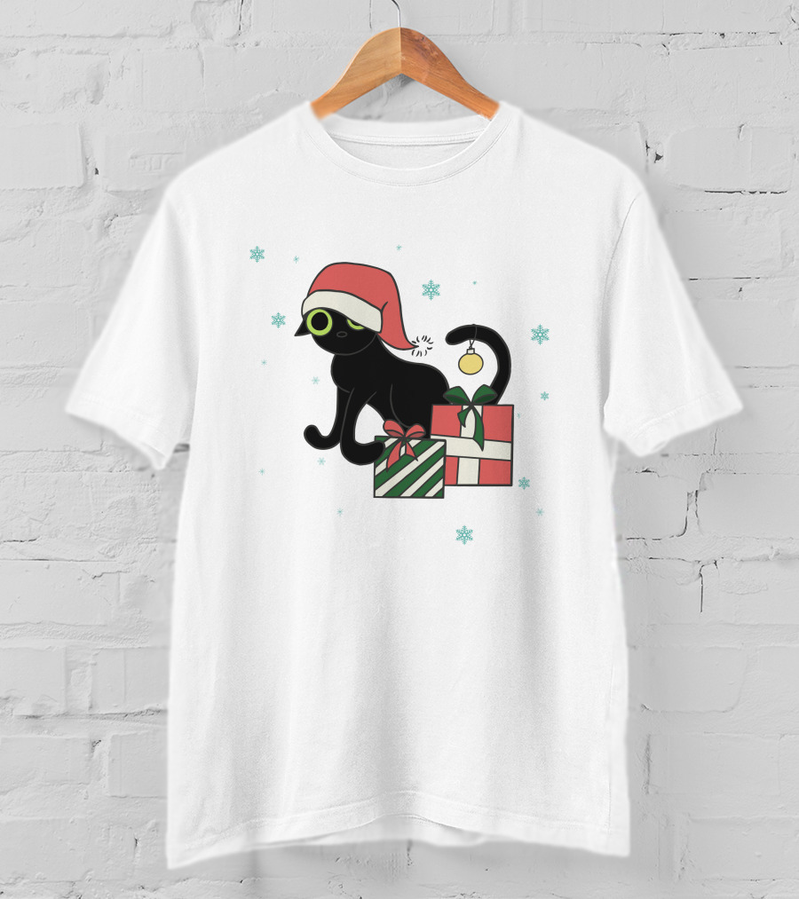 Jinx Holiday Merch Bigfootjinx Holiday Black Cat Santa Hat Presents Snowflakes T-Shirt