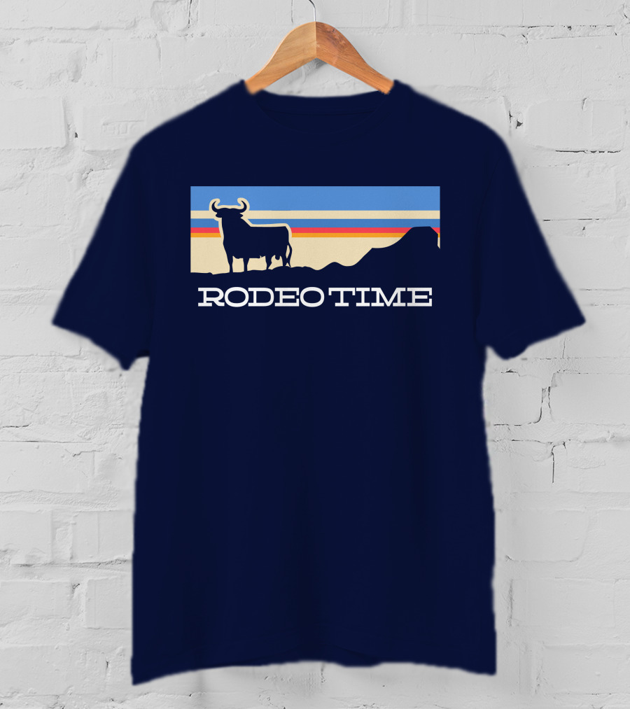 Rodeo Time Sunset Bull Silhouette By Dale Brisby T-Shirt