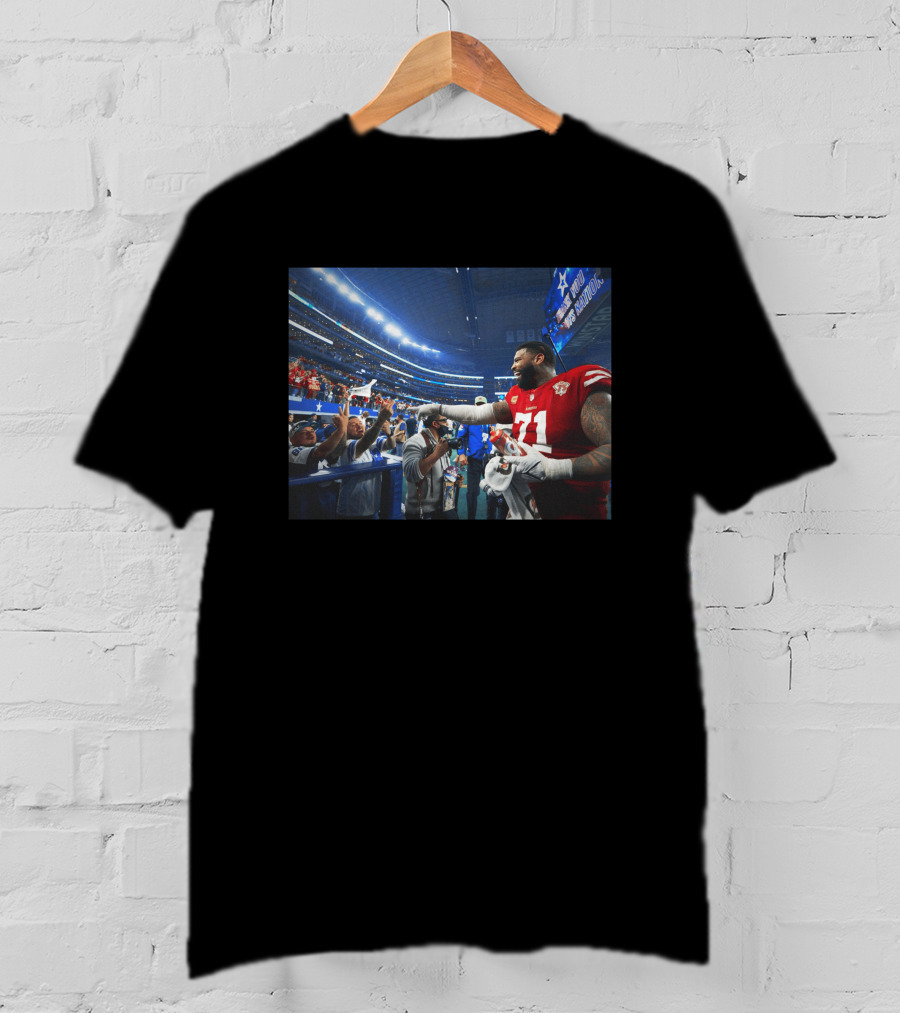 Cowboys Fans Interacting With Trent Williams At Stadium Event T-Shirt