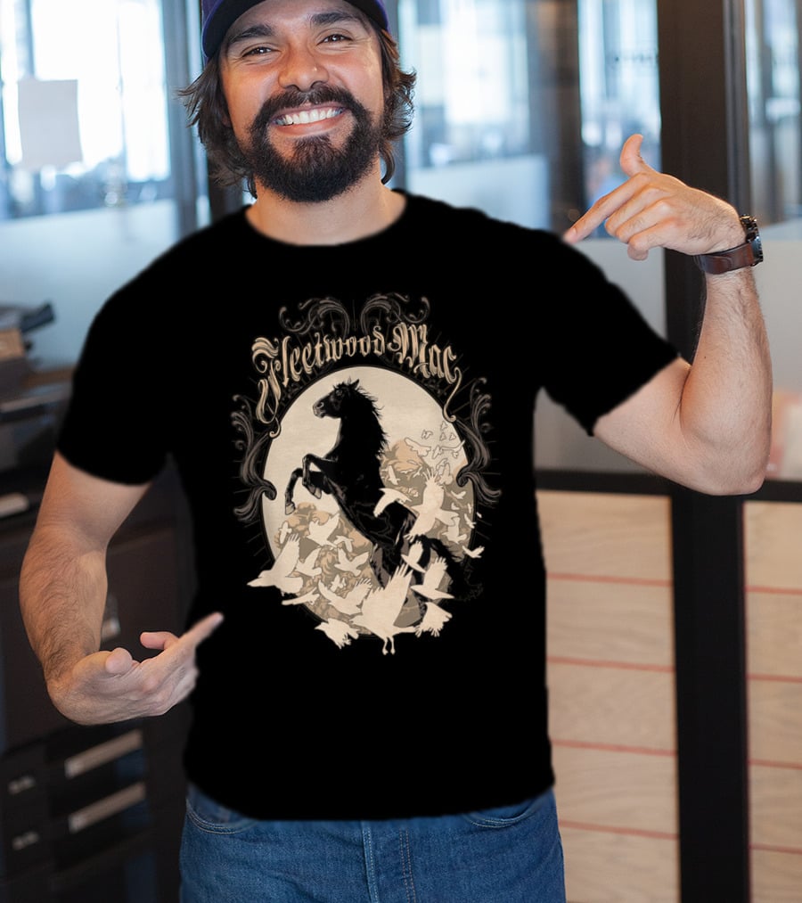 Fleetwood Mac Horse Lover Pet Present Awesome T-Shirt
