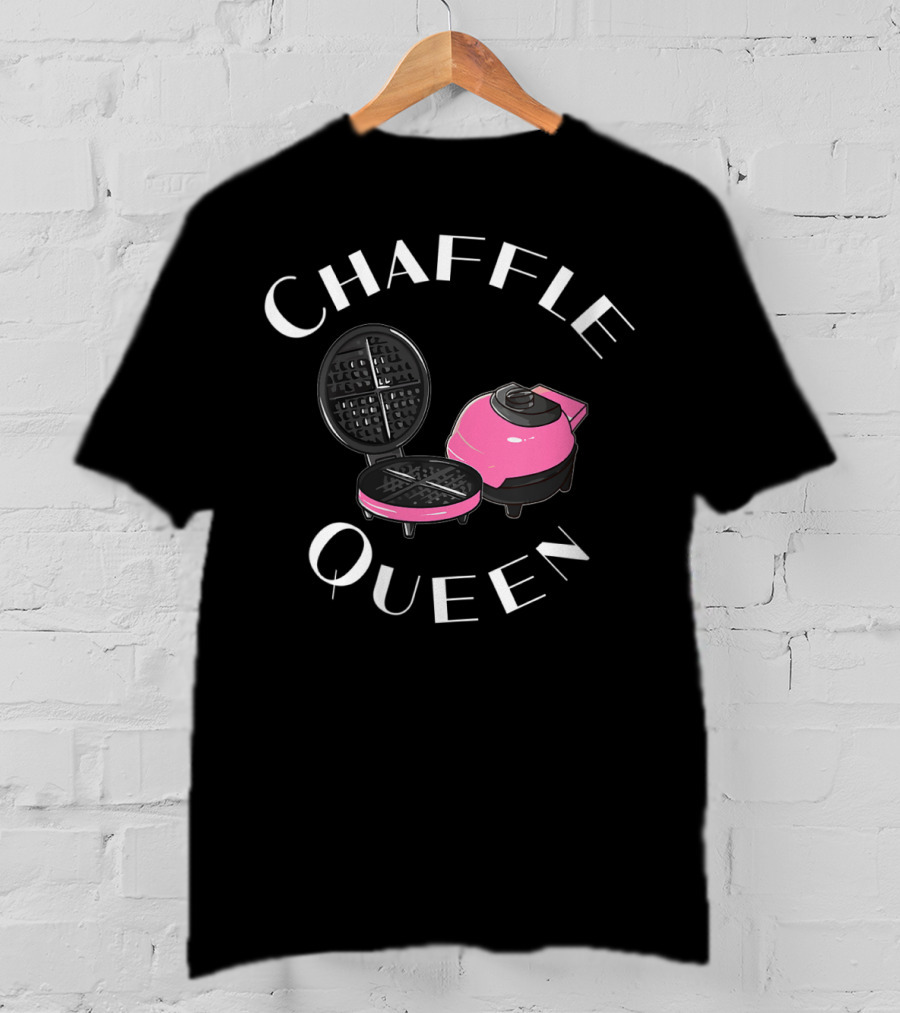 Chaffle Keto Waffle Chaffle Queen With Pink Waffle Maker T-Shirt