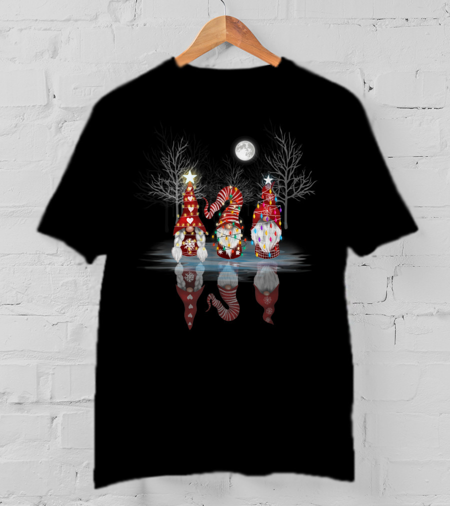 Cool Three Nordic Gnomes Reflection Nordic Winter Night Scenic T-Shirt