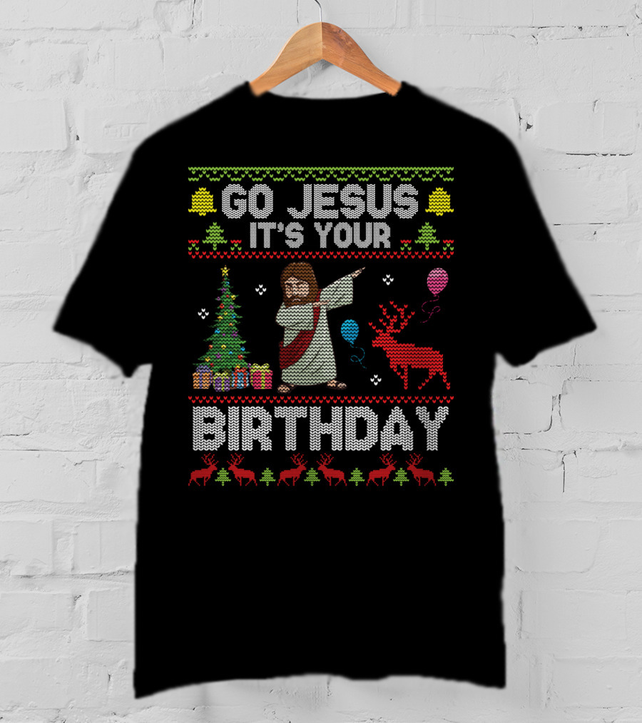 Go Jesus It's Your Birthday Dabbing Christmas Tree Reindeer Decor T-Shirt