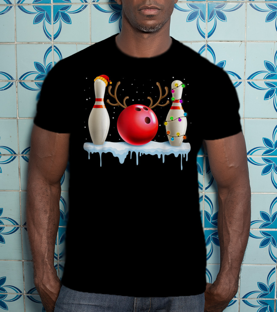 Christmas Santa Hat Reindeer Bowling Ball And Xmas Lights Bowling Pins Lover T-Shirt