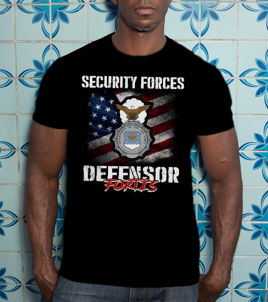 Security Forces Defensor Fortis United States Air Force Flag Badge T-Shirt