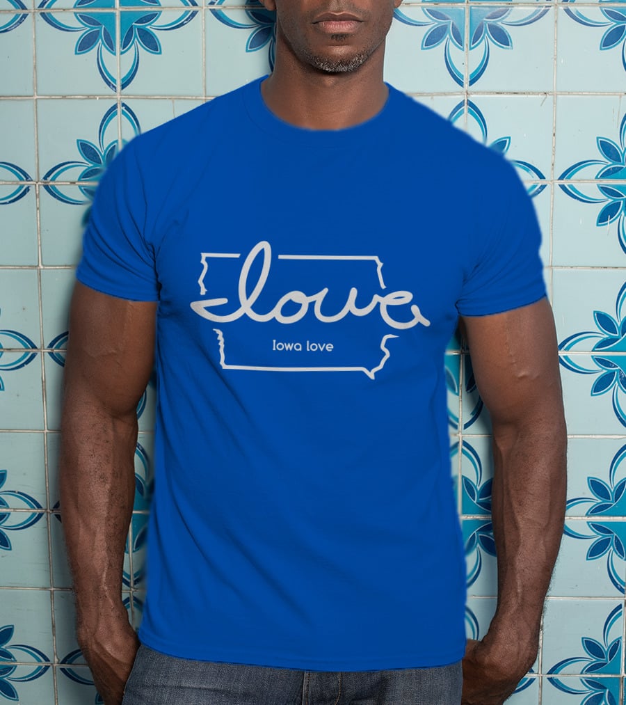 Iowa Love Map Outline T-Shirt