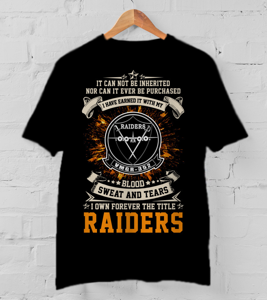 Vmgr-352 Raiders Blood Sweat And Tears Victory Banner T-Shirt