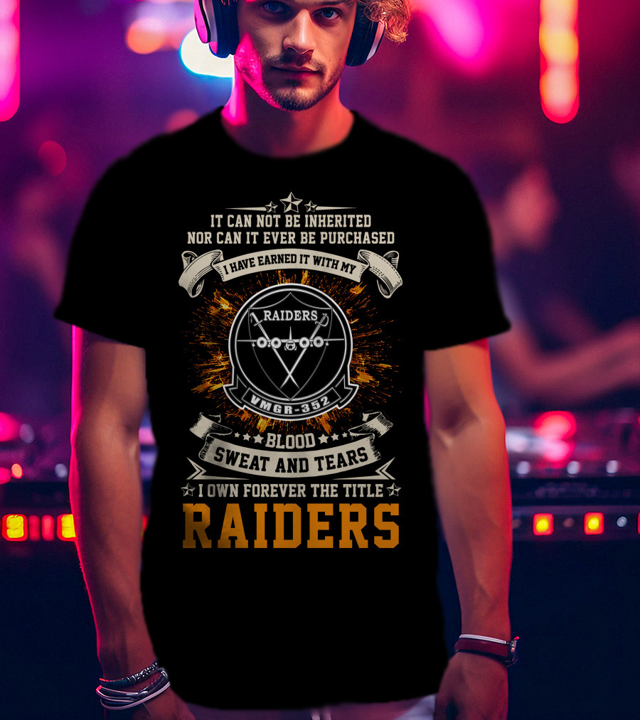 Vmgr-352 Raiders Blood Sweat And Tears Victory Banner T-Shirt