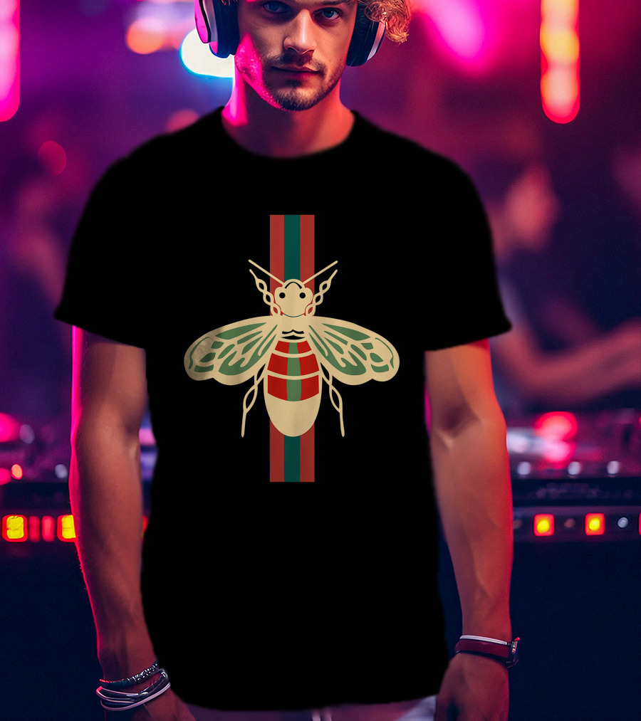 Cute Bee Vintage Style Stripes T-Shirt
