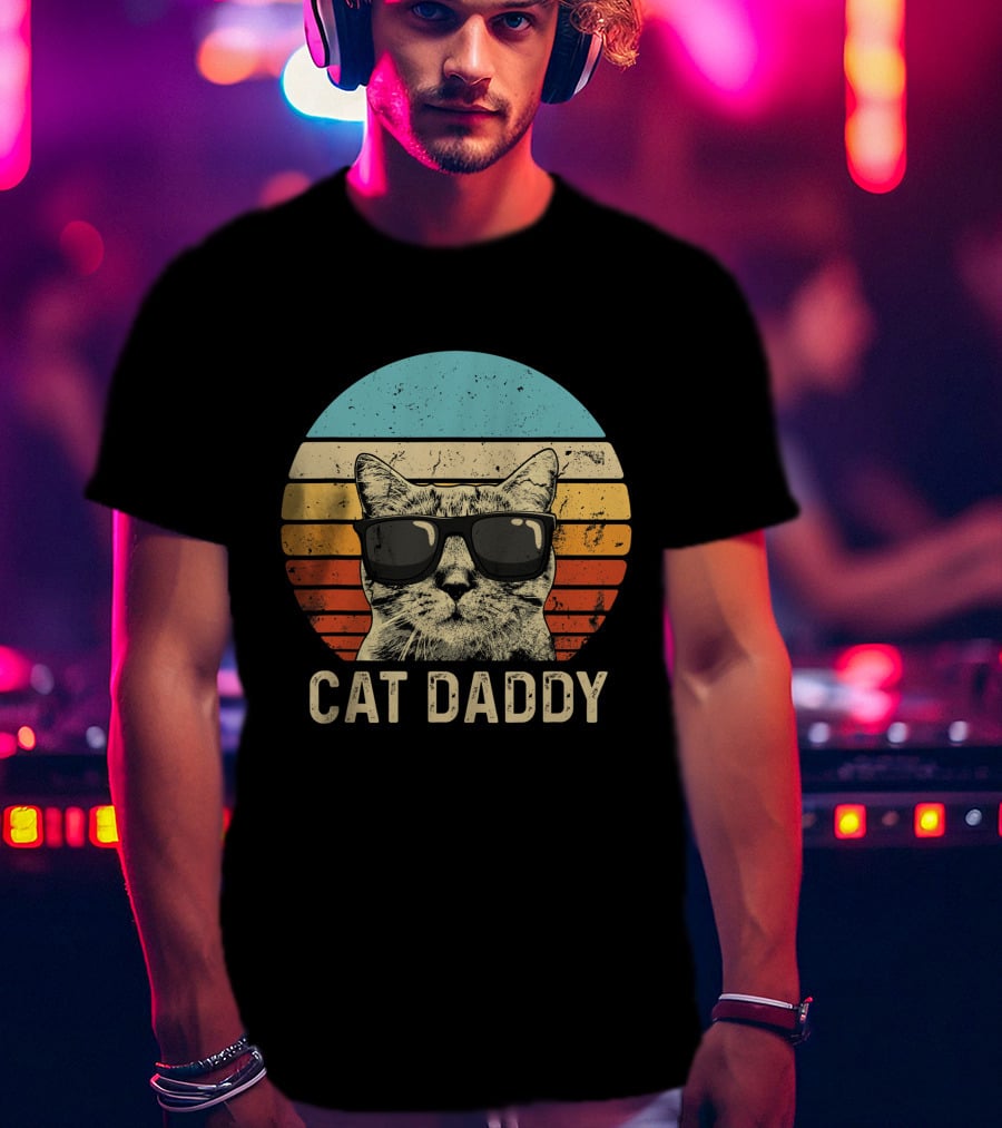 Mens Vintage Cat Daddy Funny Cat Lover Cat Dad Fathers Retro Sunglasses Cat T-Shirt