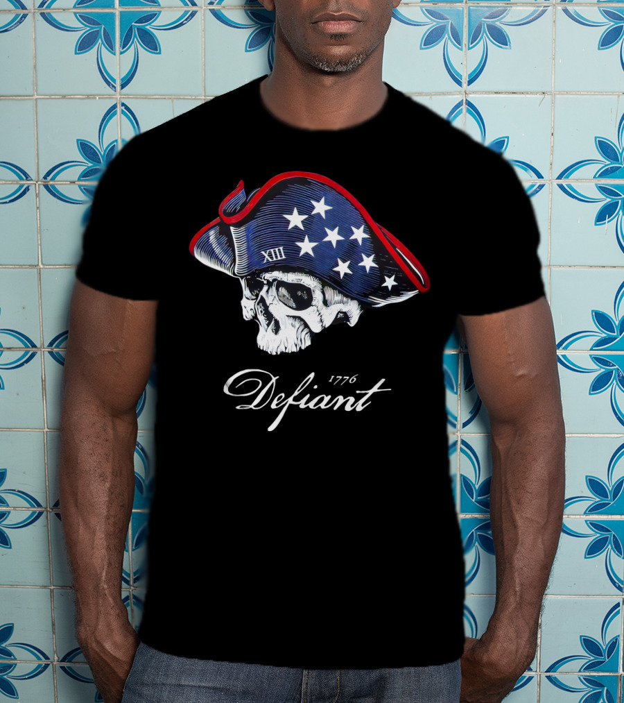 Defiant 1776 XIII Skull With Patriot Tricorn Hat Men's Fashion 3XL T-Shirt