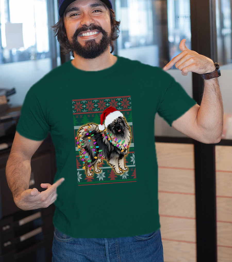 Keeshond Christmas Santa Hat And Lights Festive T-Shirt