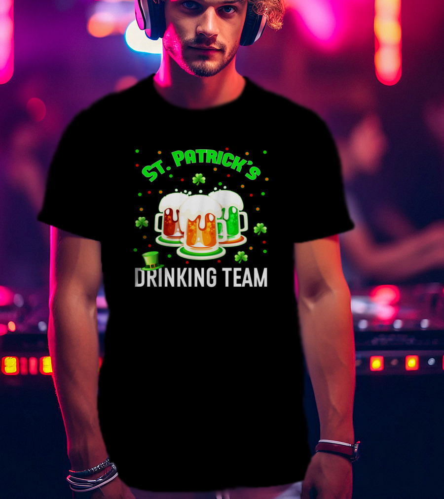 St Patrick's Drinking Team Beers And Shamrocks T-Shirt