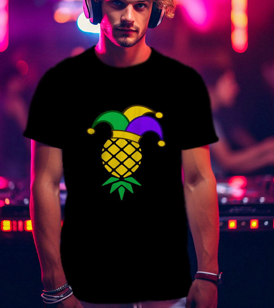 Upside Down Pineapple Jester Hat Mardi Gras T-Shirt