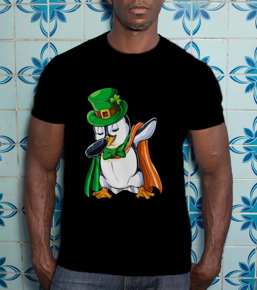 Penguin Dabbing Leprechaun Hat Irish Flag Cape T-Shirt