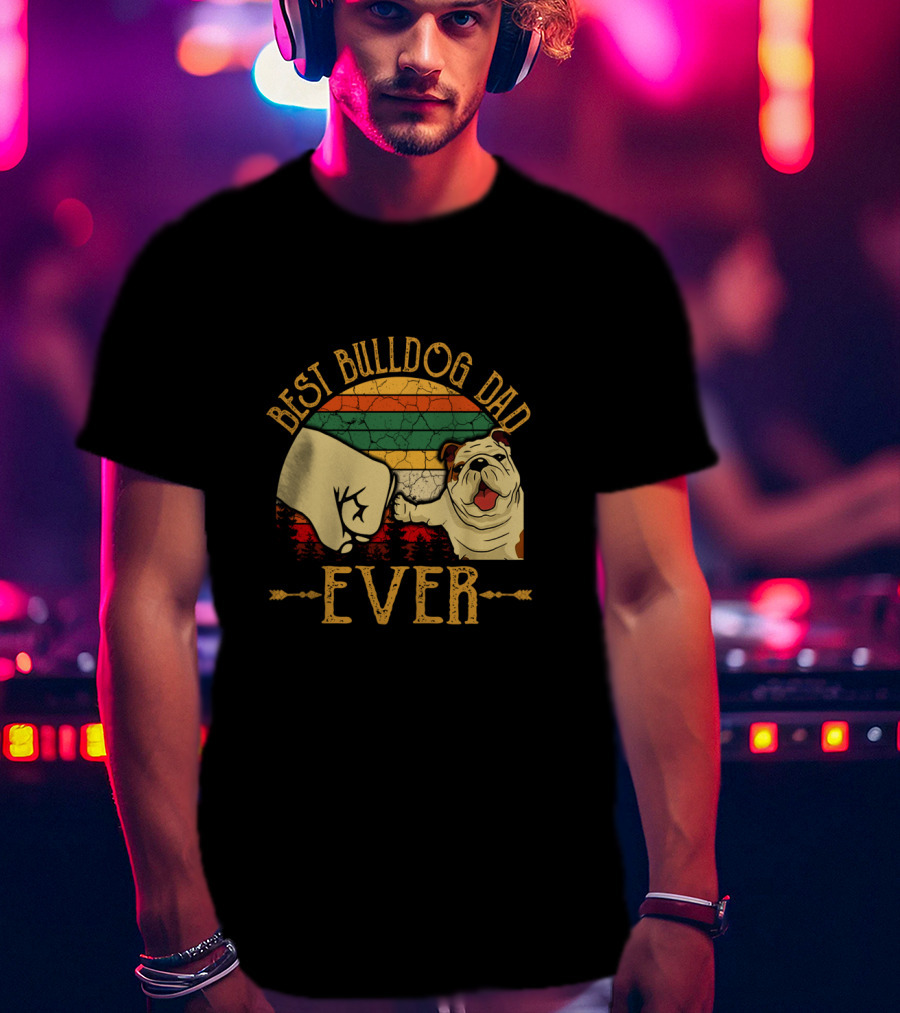 Best Bulldog Dad Ever Vintage Retro Fist Bump T-Shirt