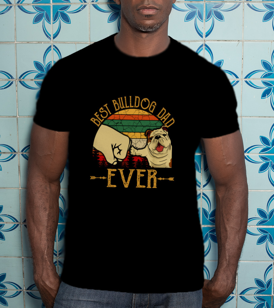 Best Bulldog Dad Ever Vintage Retro Fist Bump T-Shirt