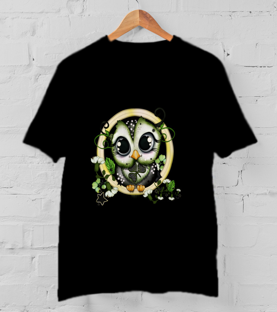 St. Patricks Day Owl Surrounded By Green And White Floral Elements T-Shirt