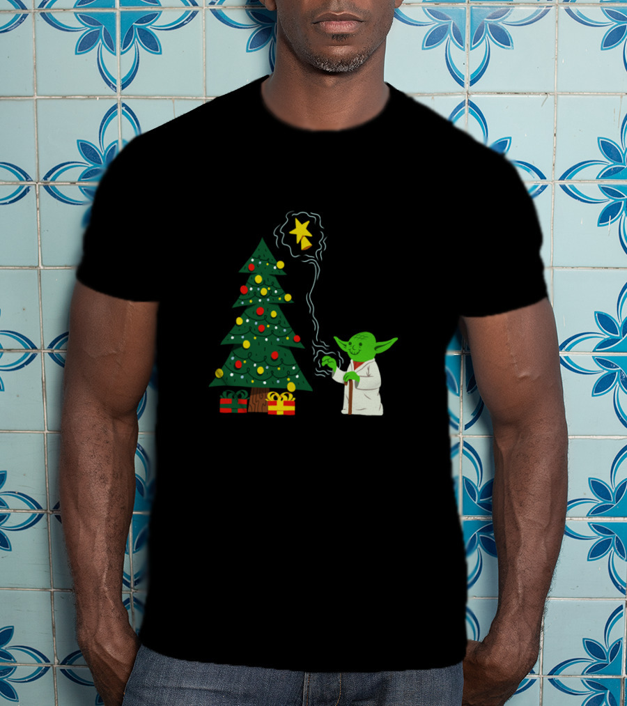 Star Wars Yoda Uses Force To Decorate Christmas Tree With Star T-Shirt