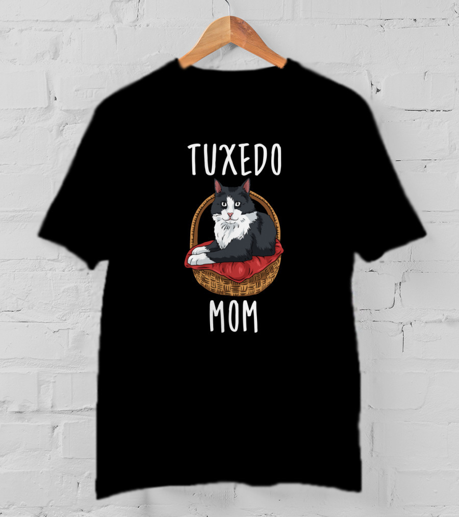 Tuxedo Cat Tuxedo Mom T-Shirt