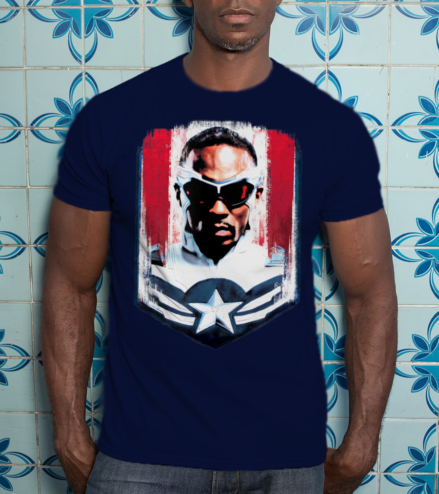 Marvel Captain America Sam Wilson Falcon Soldier Iconic Shield T-Shirt