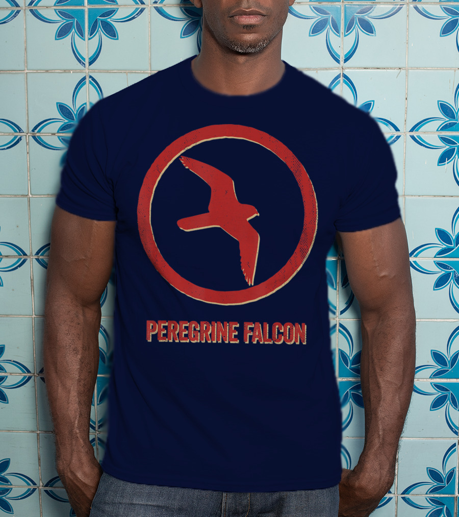 Peregrine Falcon Lover Vintage Style Animal Emblem T-Shirt