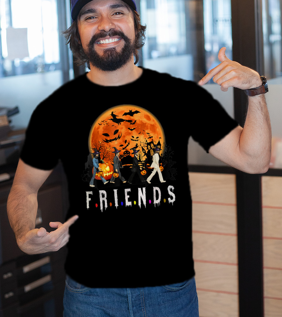 FRIENDS Funnycharacters Halloween Moon Trick Or Treat T-Shirt