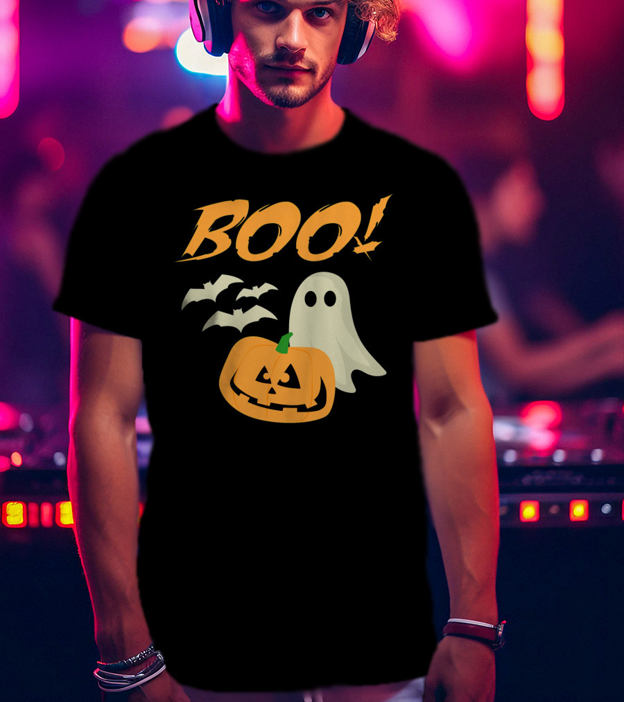 Boo Halloween Ghost Bats Jack O Lantern Spooky Scene T-Shirt