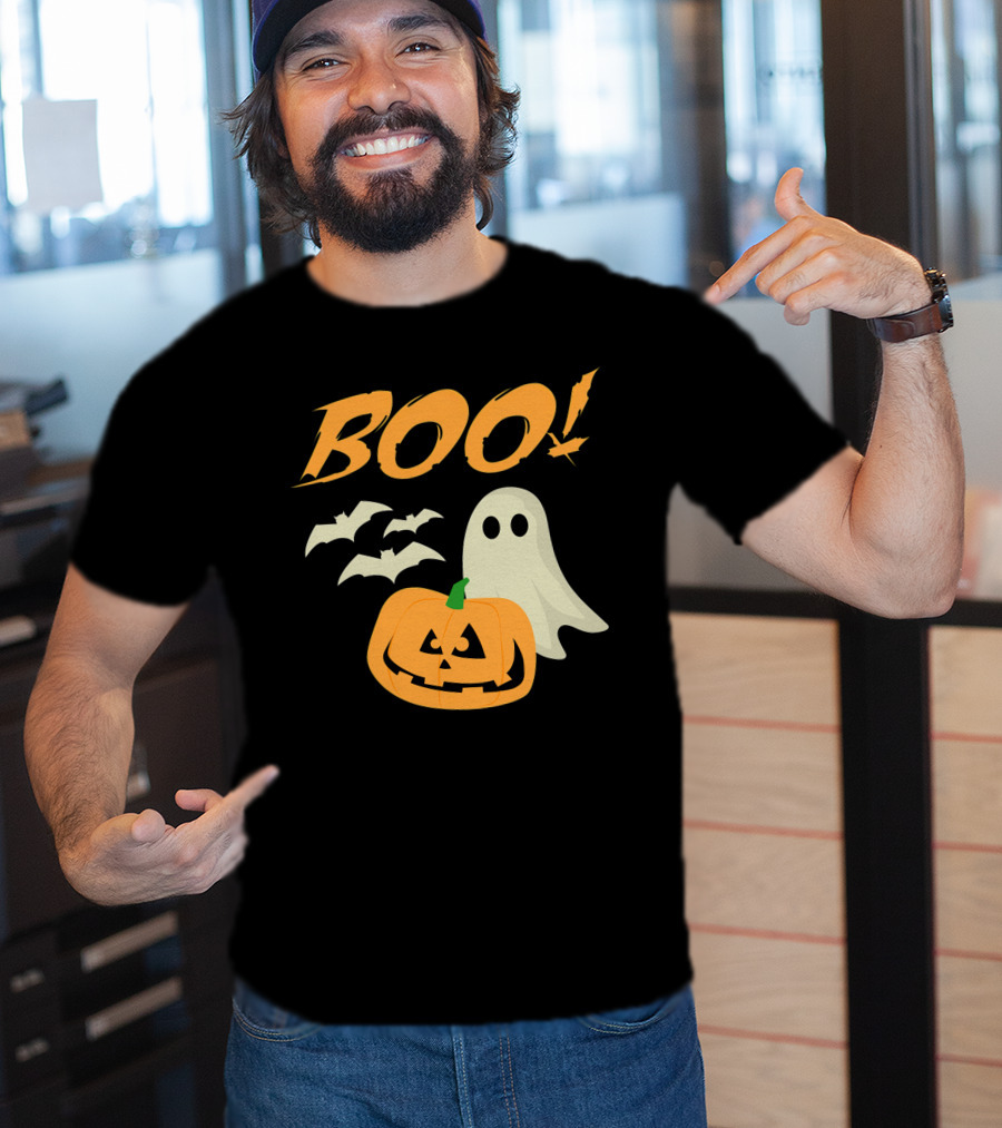 Boo Halloween Ghost Bats Jack O Lantern Spooky Scene T-Shirt