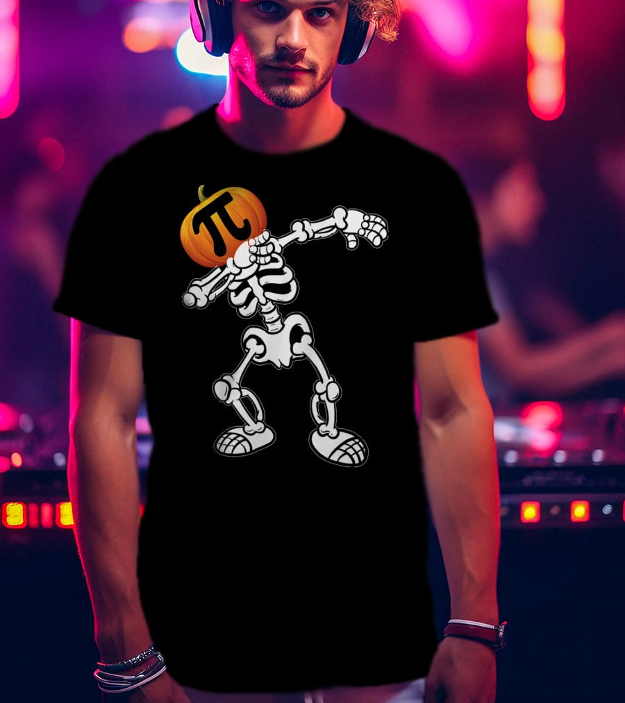 Funny Halloween Skeleton Dabbing Pumpkin Pi Math T-Shirt