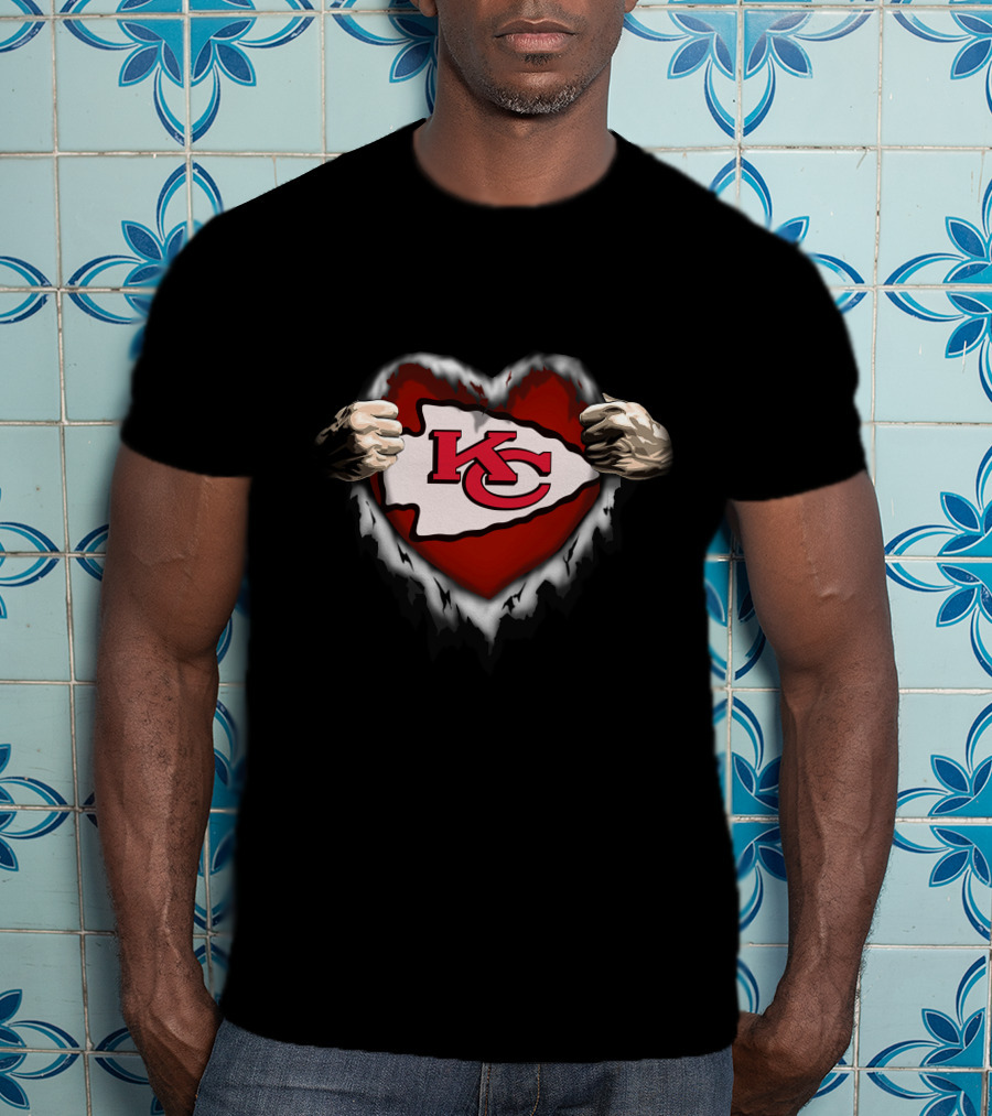 Kansas City Chiefs Heart Ripped T-Shirt