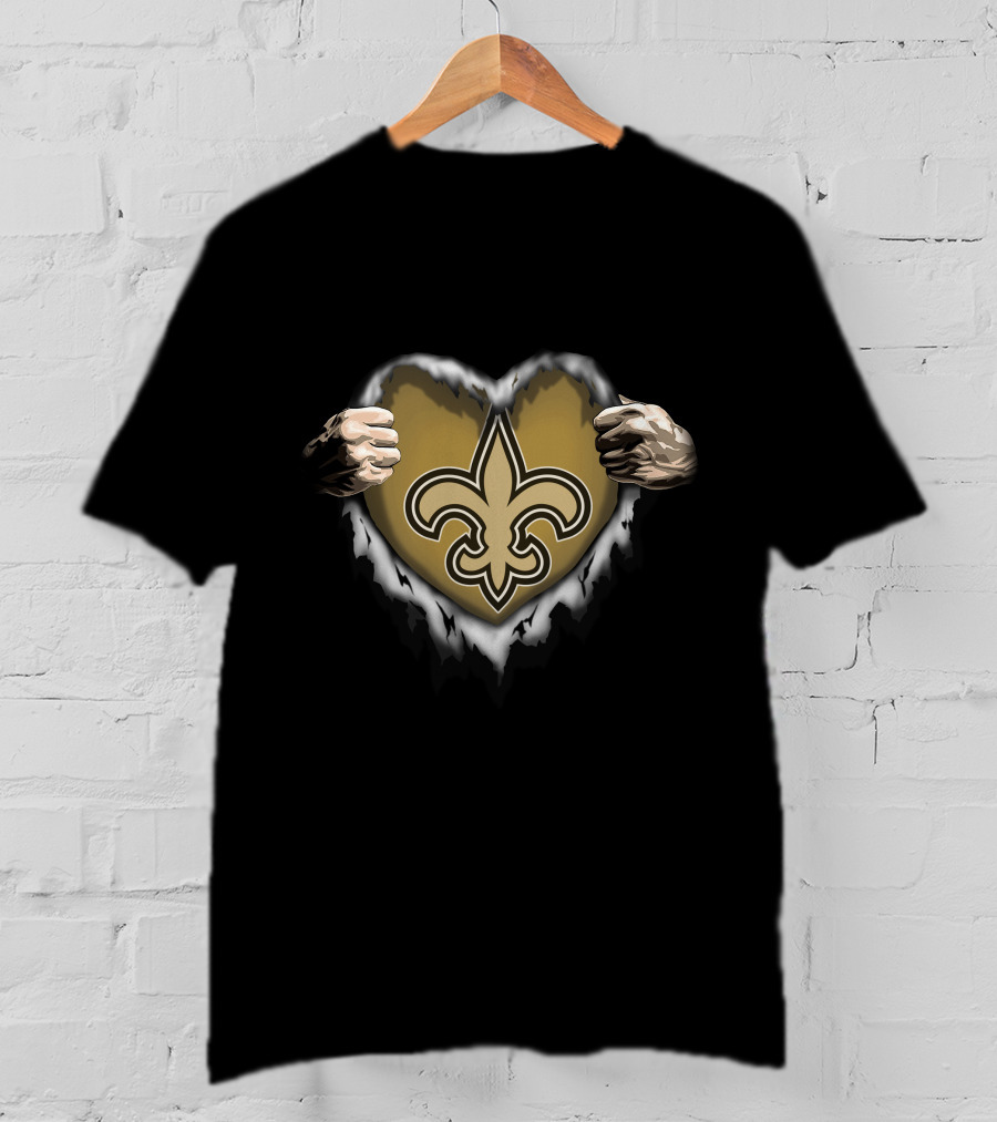 New Orleans Saints Fleur-de-Lis Heart Ripped Hands T-Shirt