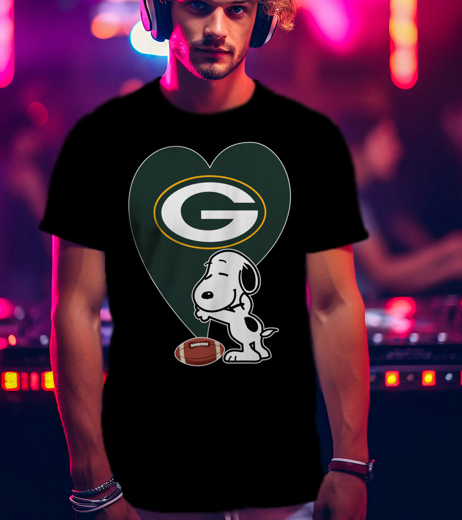 Green Bay Packers Snoopy Heart Football Hug T-Shirt