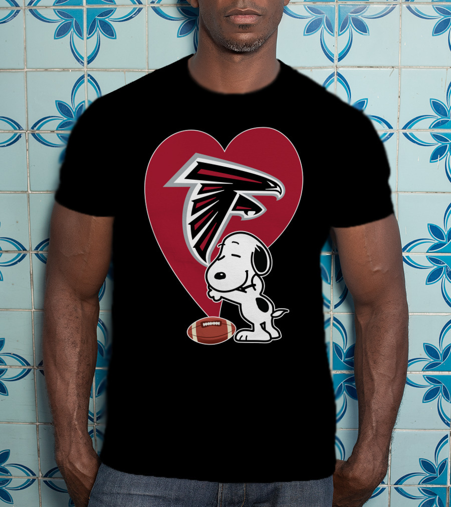 Atlanta Falcons Snoopy Heart Football Hug T-Shirt