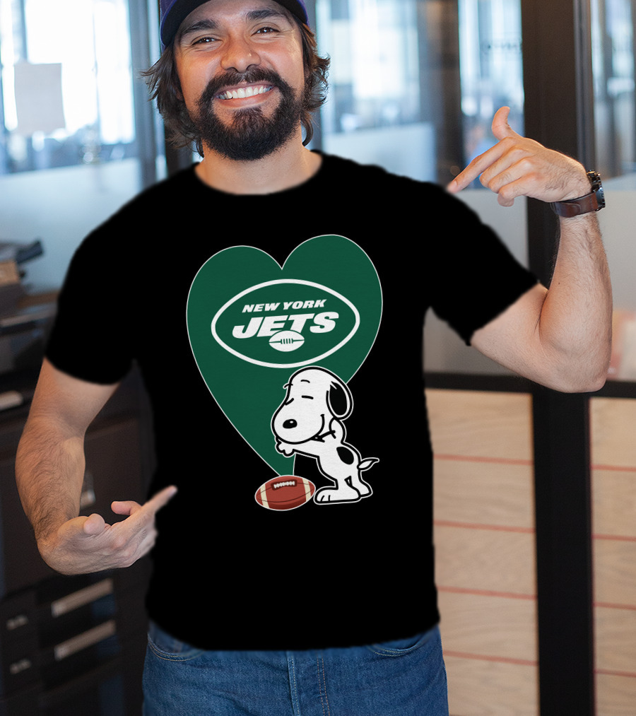 New York Jets Football Heart Snoopy Hug T-Shirt