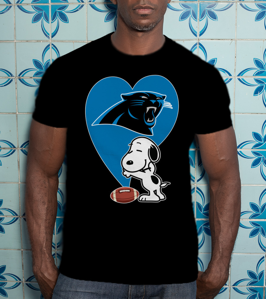 Carolina Panthers Snoopy Football Heart Hug T-Shirt