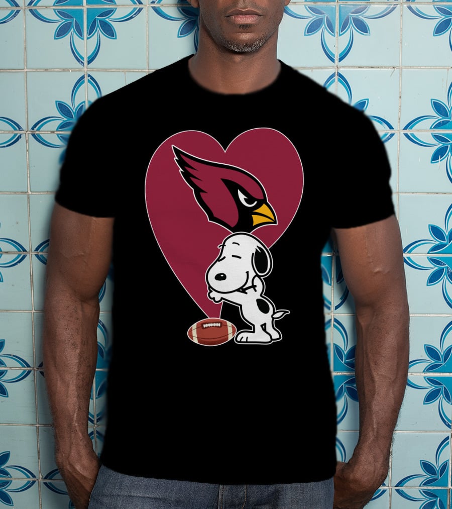 Arizona Cardinals Snoopy Hug Football Heart T-Shirt