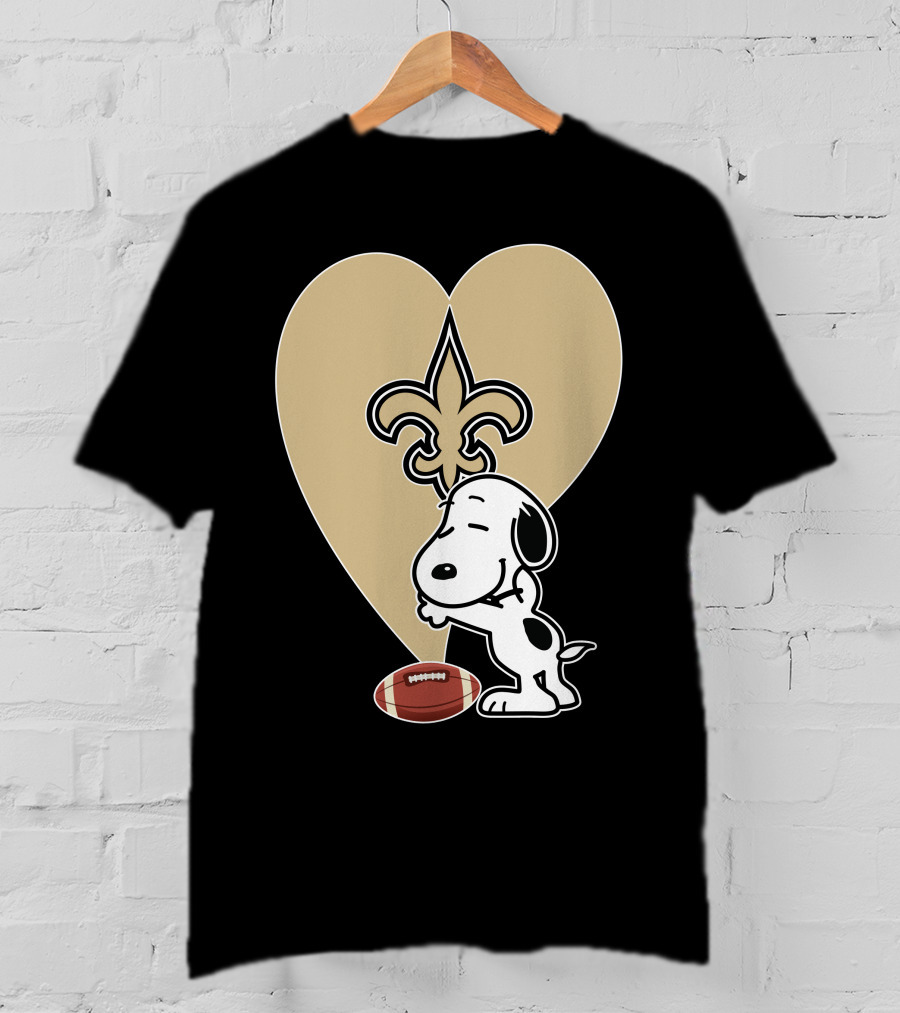 New Orleans Saints Snoopy Hug Heart Fleur-de-Lis Football T-Shirt