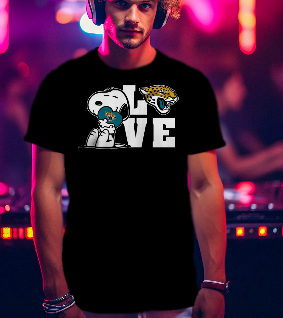 Snoopy Love Jacksonville Jaguars NFL Fan T-Shirt