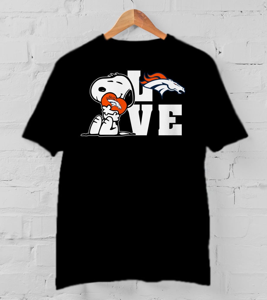 Snoopy Love Denver Broncos Peanuts NFL Football T-Shirt