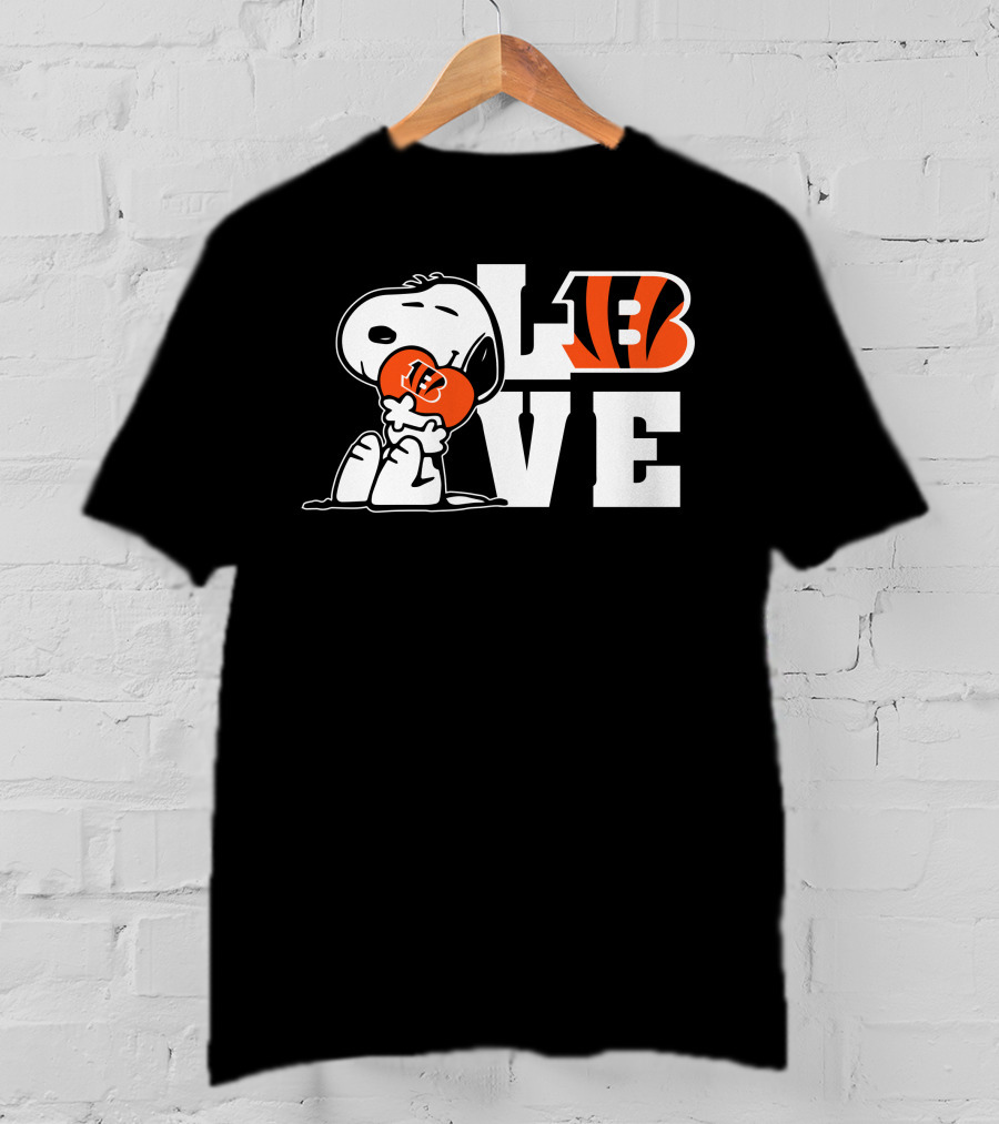 Snoopy Cincinnati Bengals Love T-Shirt