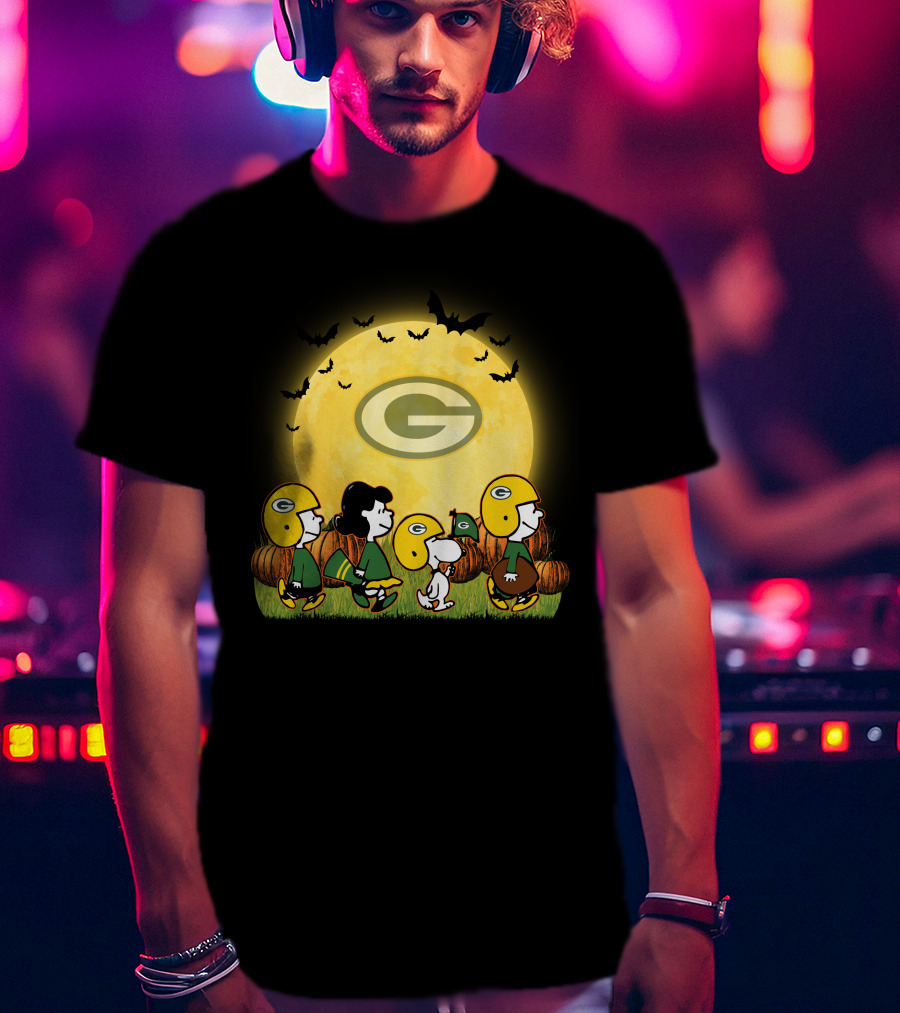 Green Bay Packers Snoopy Halloween Moon Pumpkins T-Shirt