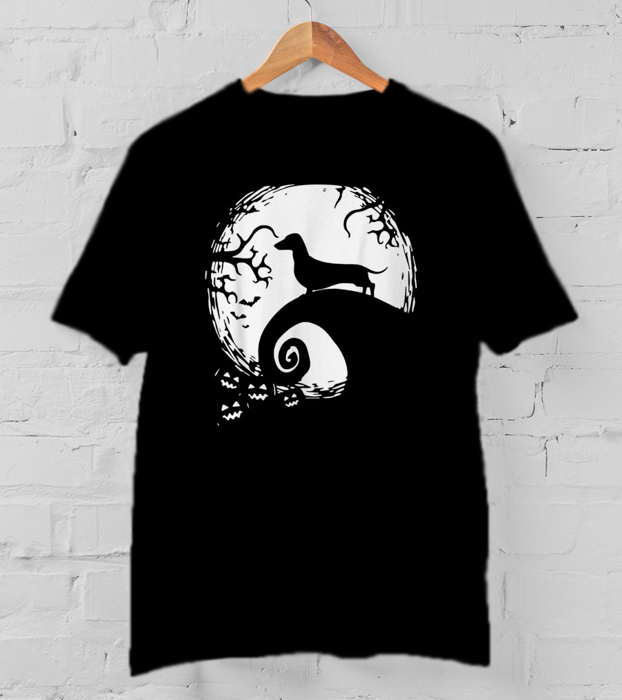 Dachshund Moonlit Halloween Scene For Dachshund Lovers T-Shirt