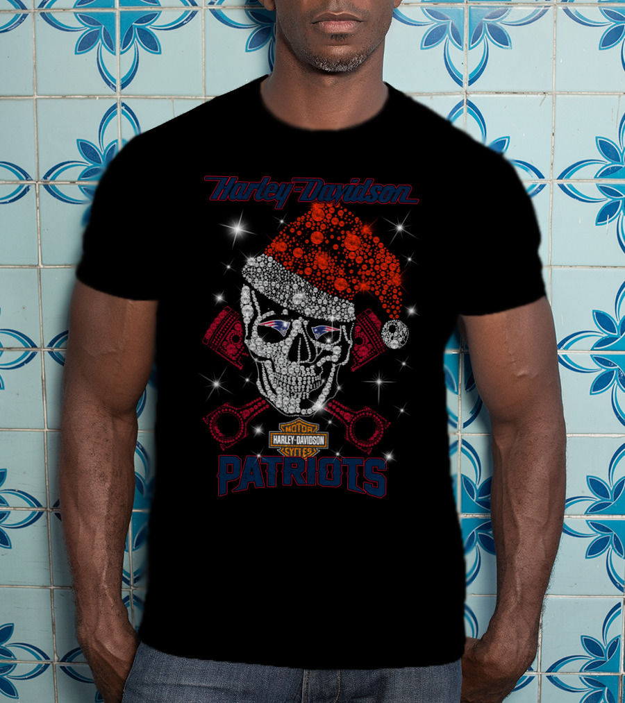 Harley Davidson New England Patriots Skull Santa Hat T-Shirt