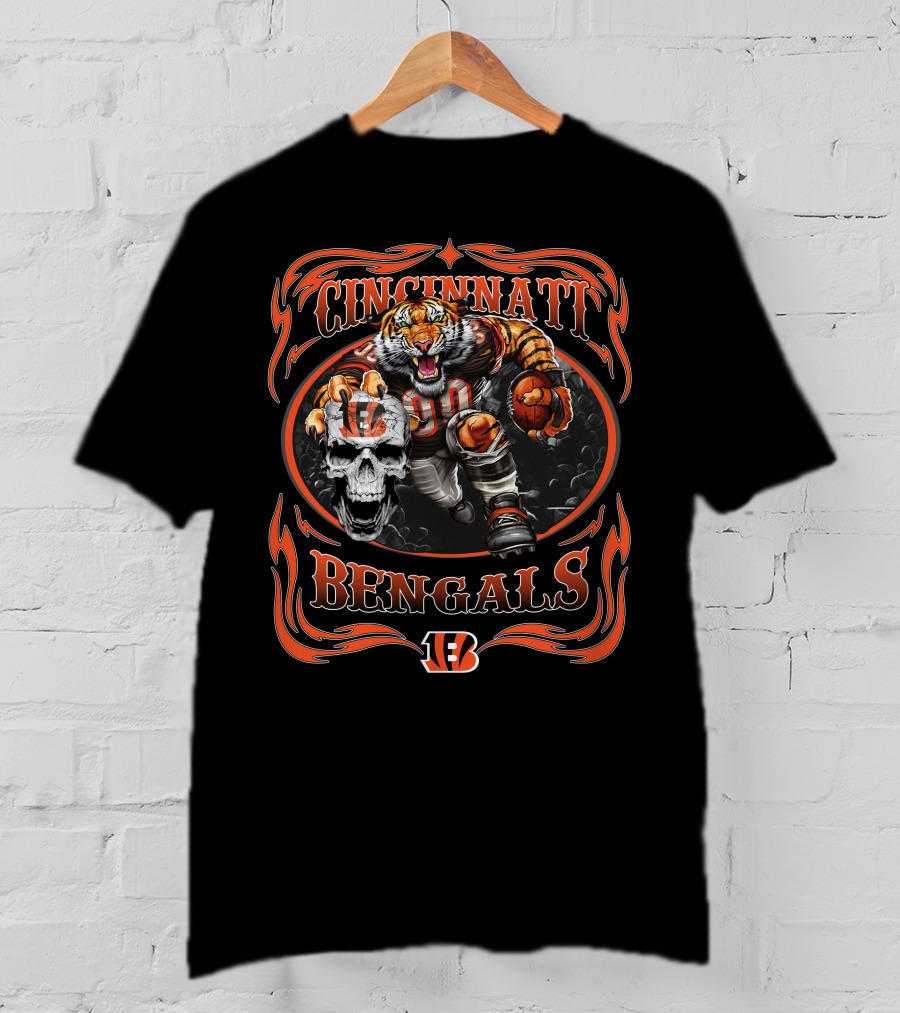 Cincinnati Bengals Tiger With Football And Skull T-Shirt