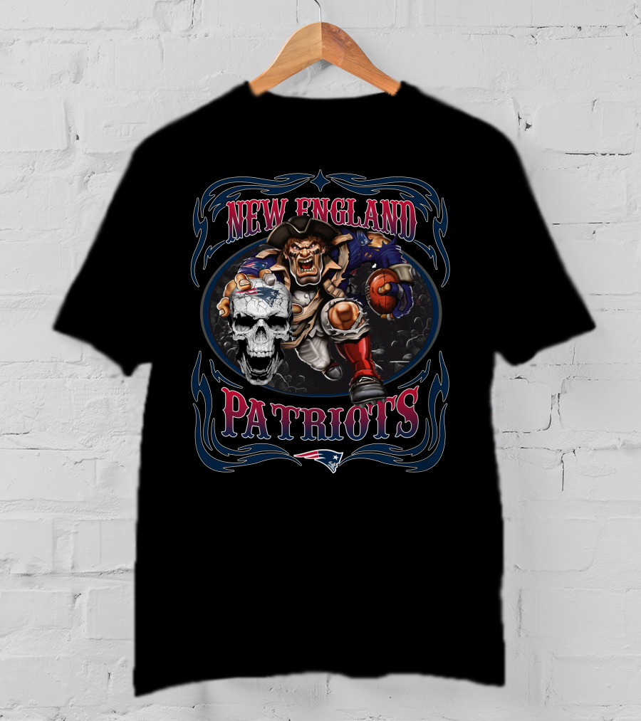 New England Patriots Skull Mascot Holding Football In Blue And Red Frame T-Shirt
