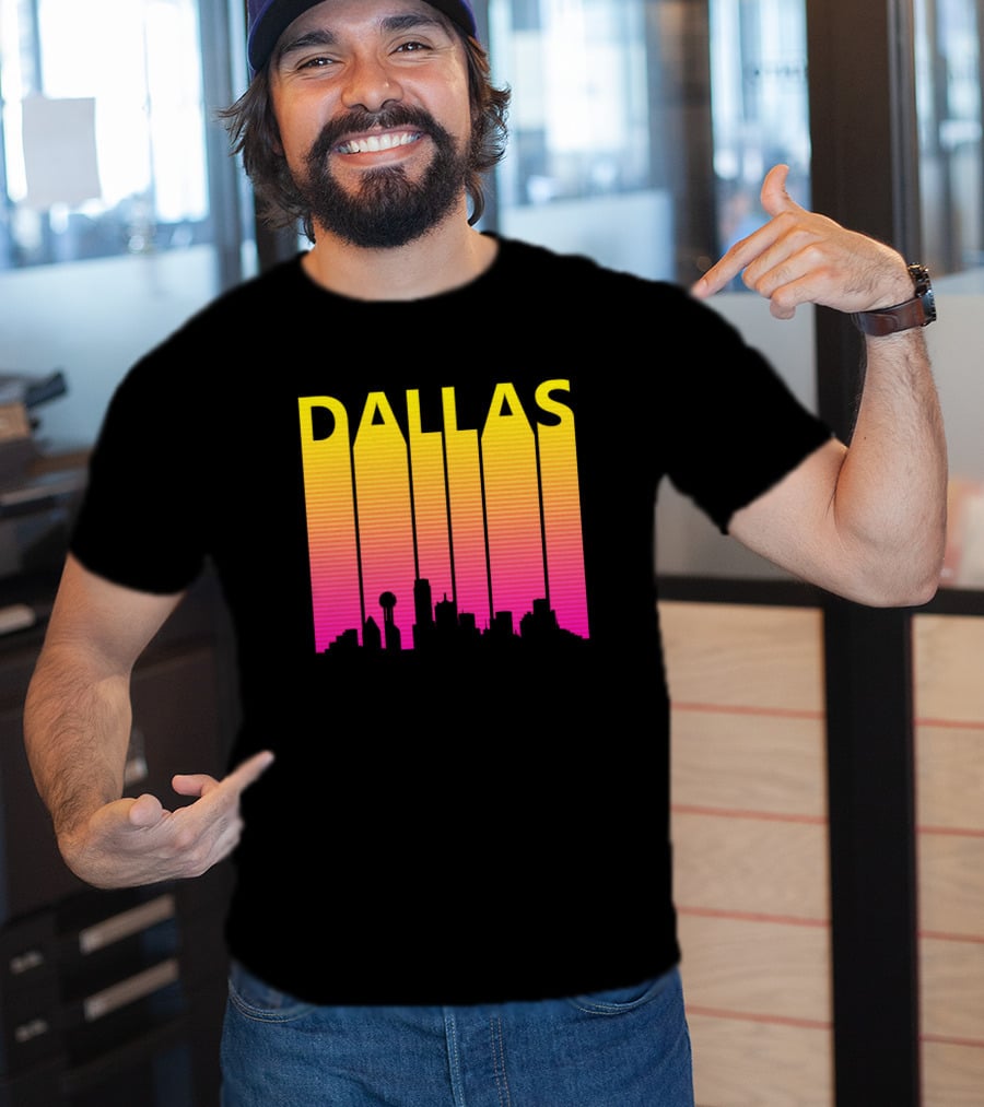Dallas 1980s Retro Skyline Silhouette In Neon Gradient T-Shirt