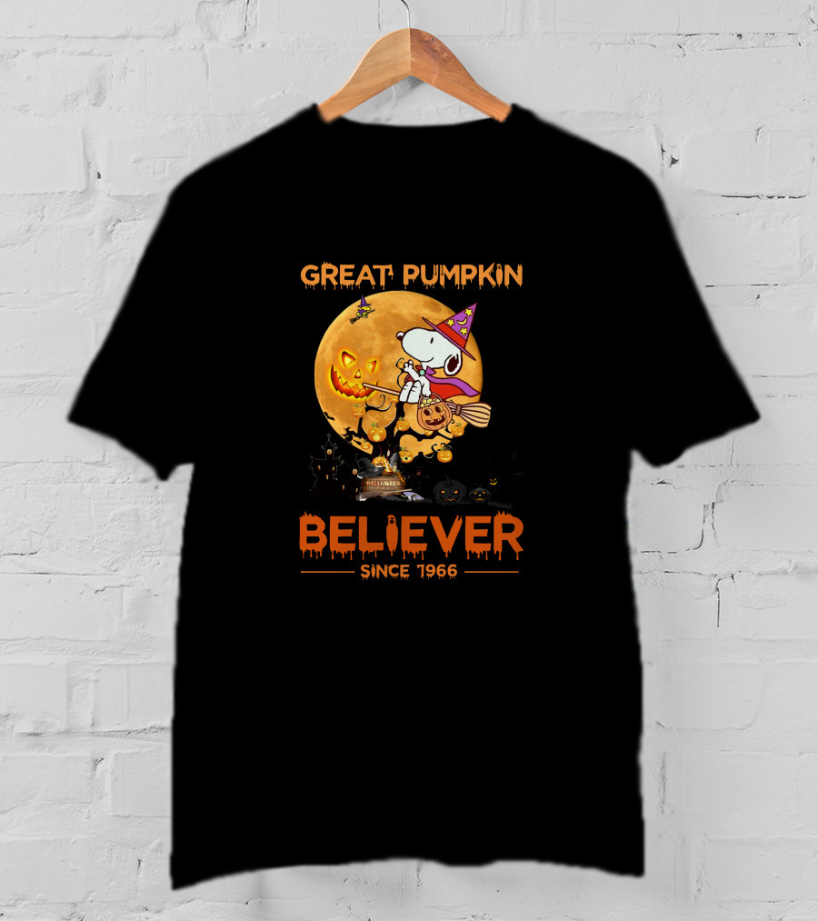 Great Pumpkin Believer Since 1966 Snoopy Halloween Moon T-Shirt