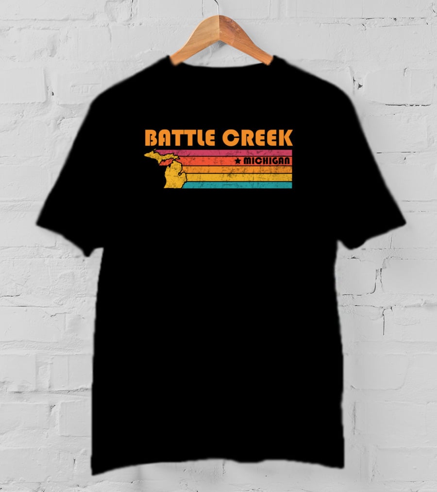 Battle Creek Michigan Vintage Distressed Map Retro Stripes T-Shirt