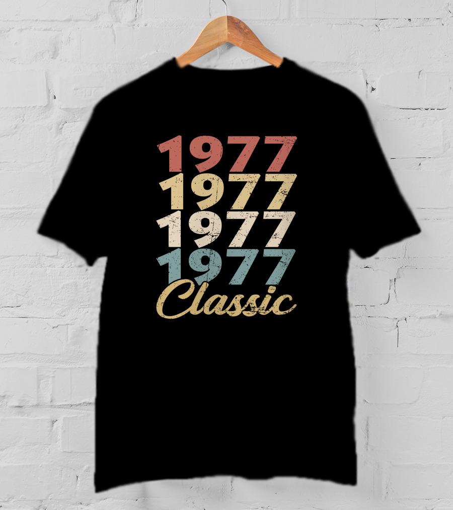 1977 Classic Vintage T-Shirt